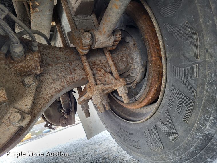 image for item DO3617 2010 Freightliner Business Class M2  bucket truck