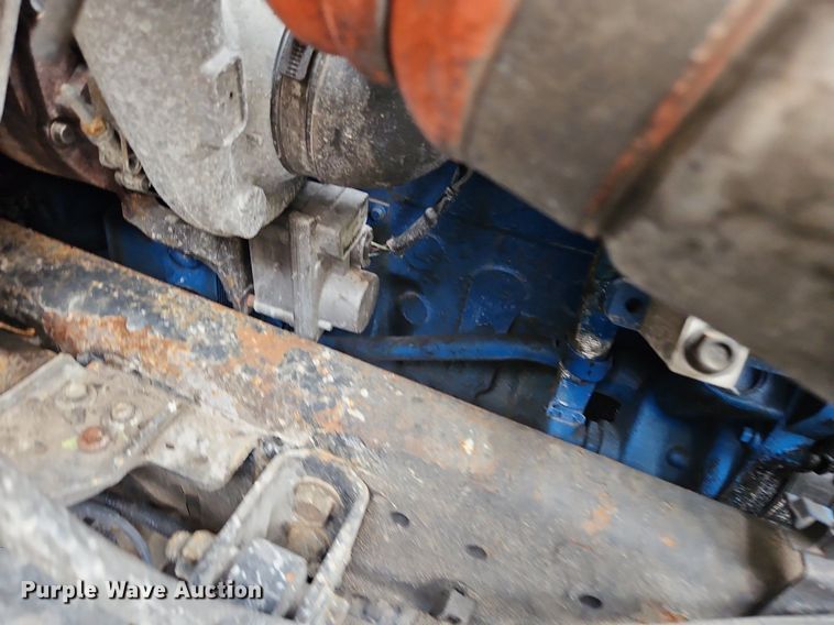 image for item DP2299 2006 International 4300  box truck