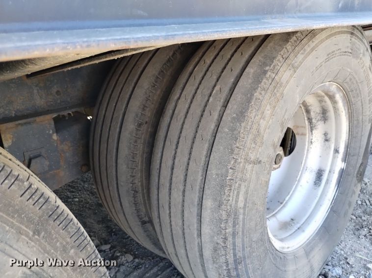 image for item DP3327 2001 SEI  equipment trailer