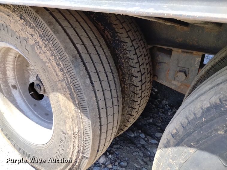 image for item DP3327 2001 SEI  equipment trailer