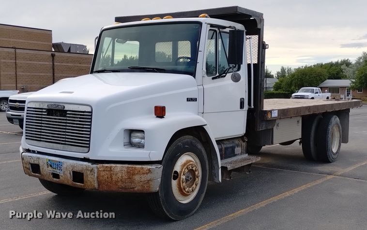 image for item DP3332 1995 Freightliner FL70  flatbed truck