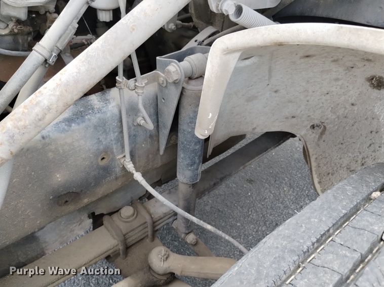 image for item DP3332 1995 Freightliner FL70  flatbed truck