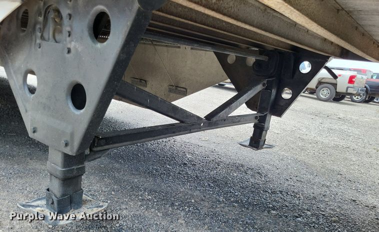 image for item DP5211 2007 Utility Trailer  dry van trailer