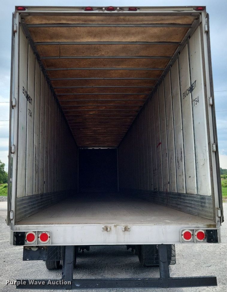 image for item DP5211 2007 Utility Trailer  dry van trailer