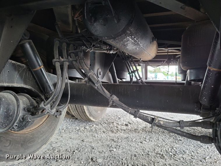 image for item DP5211 2007 Utility Trailer  dry van trailer