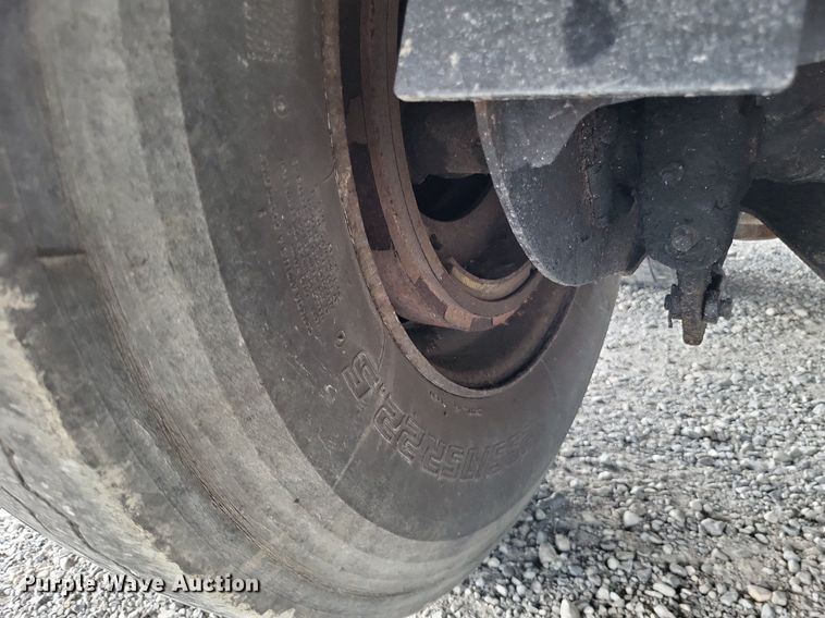 image for item DP5211 2007 Utility Trailer  dry van trailer