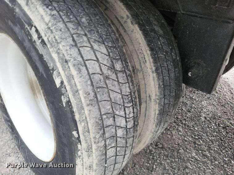 image for item DP5211 2007 Utility Trailer  dry van trailer