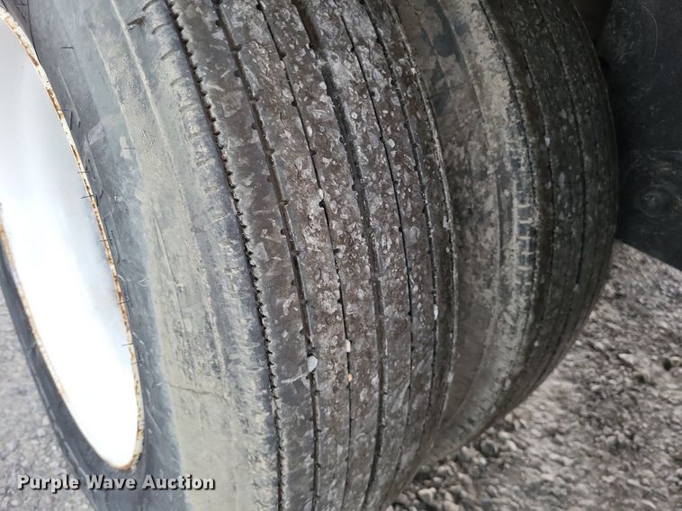 image for item DP5211 2007 Utility Trailer  dry van trailer