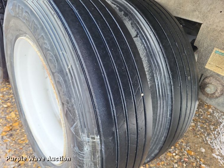 image for item DP5212 2008 Utility Trailers  dry van trailer