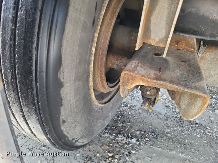 image for item DP5213 2008 Utility Trailers  dry van trailer