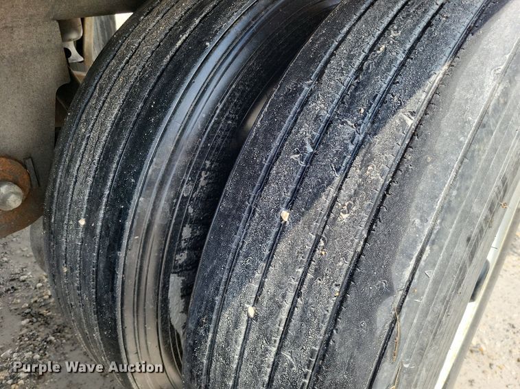 image for item DP5213 2008 Utility Trailers  dry van trailer