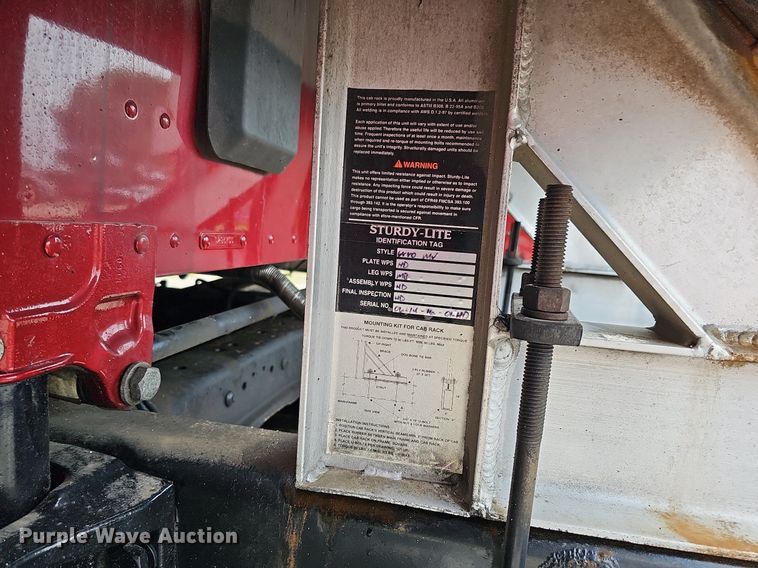 image for item DQ0094 2015 Peterbilt 579  semi truck