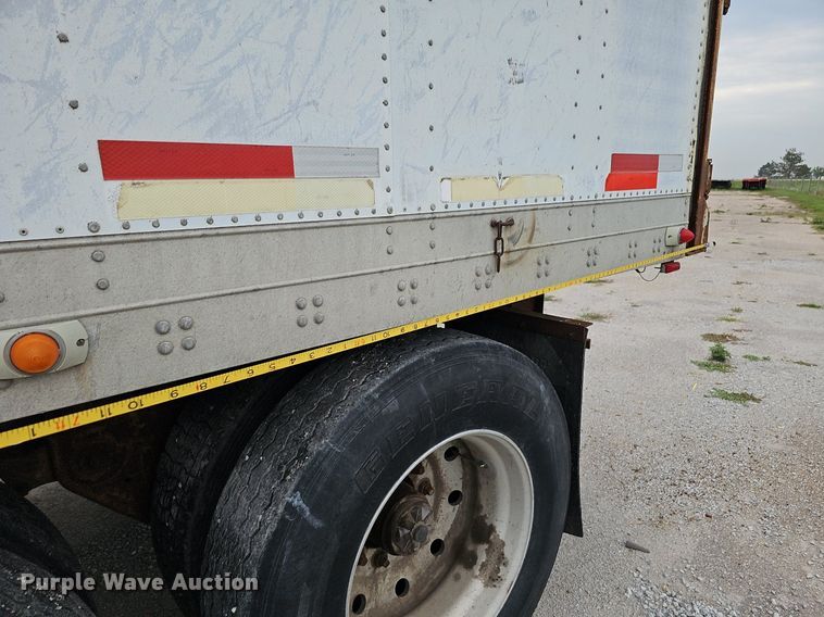 image for item DQ0096 1995 Fruehauf FBHLP-9 1.5-NF2-48W  dry van trailer