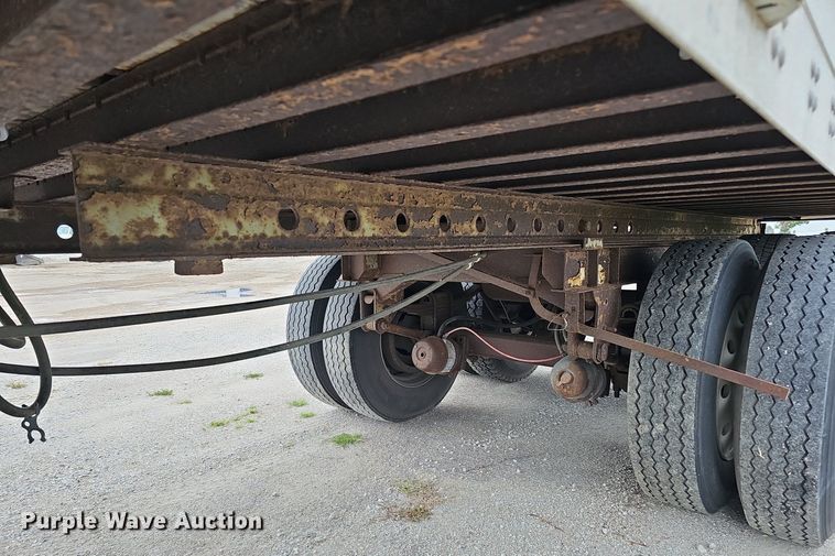 image for item DQ0096 1995 Fruehauf FBHLP-9 1.5-NF2-48W  dry van trailer