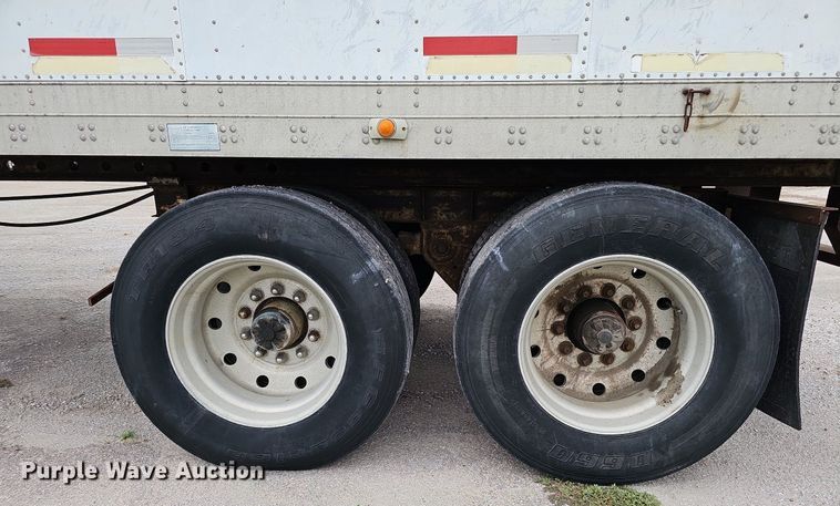 image for item DQ0096 1995 Fruehauf FBHLP-9 1.5-NF2-48W  dry van trailer