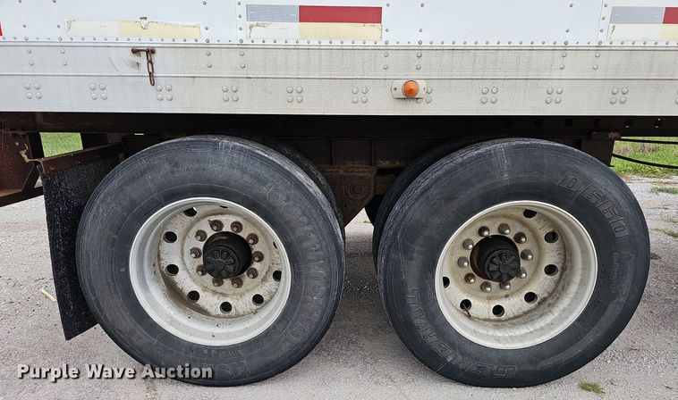 image for item DQ0096 1995 Fruehauf FBHLP-9 1.5-NF2-48W  dry van trailer