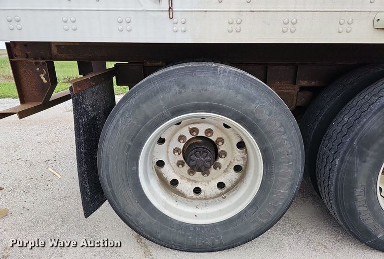 image for item DQ0096 1995 Fruehauf FBHLP-9 1.5-NF2-48W  dry van trailer