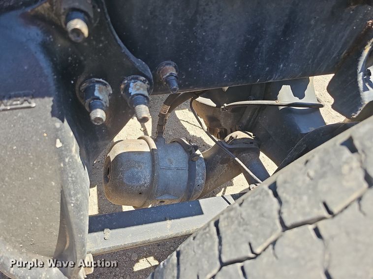 image for item DQ0121 2016 Freightliner Cascadia Evolution  semi truck