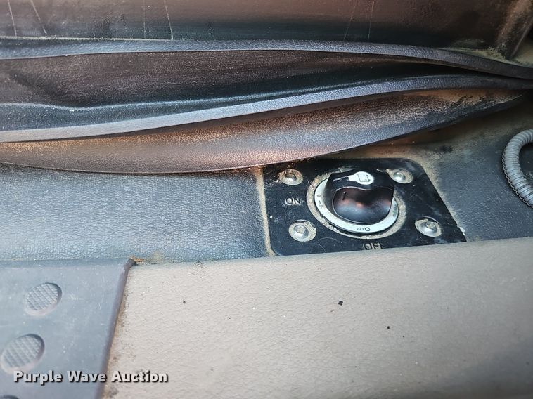 image for item DQ0121 2016 Freightliner Cascadia Evolution  semi truck