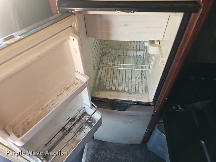 image for item DQ0121 2016 Freightliner Cascadia Evolution  semi truck