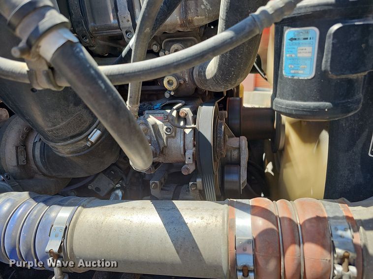 image for item DQ0121 2016 Freightliner Cascadia Evolution  semi truck