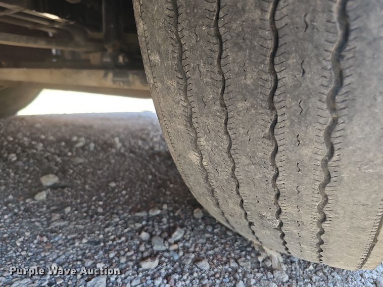 image for item DQ0121 2016 Freightliner Cascadia Evolution  semi truck