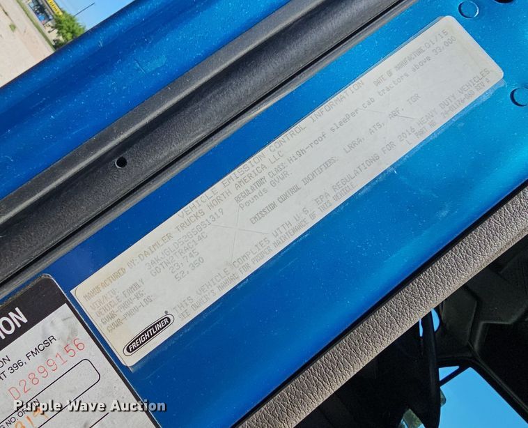 image for item DQ0121 2016 Freightliner Cascadia Evolution  semi truck