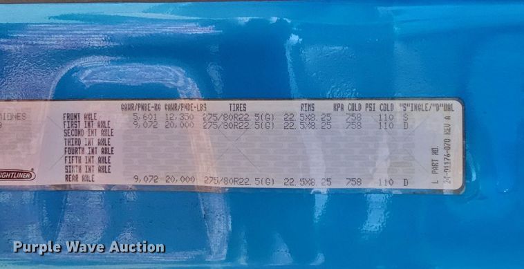 image for item DQ0121 2016 Freightliner Cascadia Evolution  semi truck