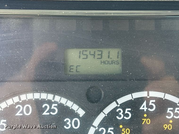 image for item DQ0844 2006 Freightliner Columbia  semi truck