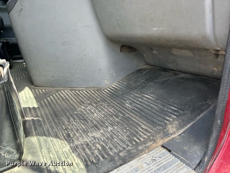 image for item DQ0844 2006 Freightliner Columbia  semi truck