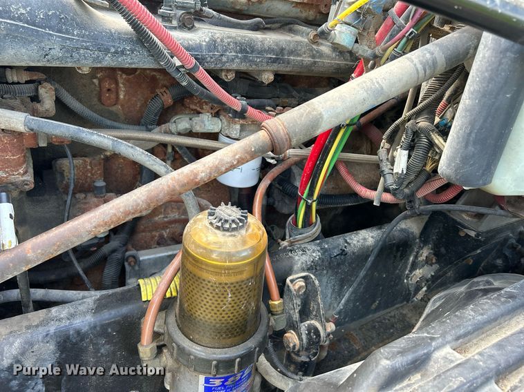 image for item DQ0844 2006 Freightliner Columbia  semi truck