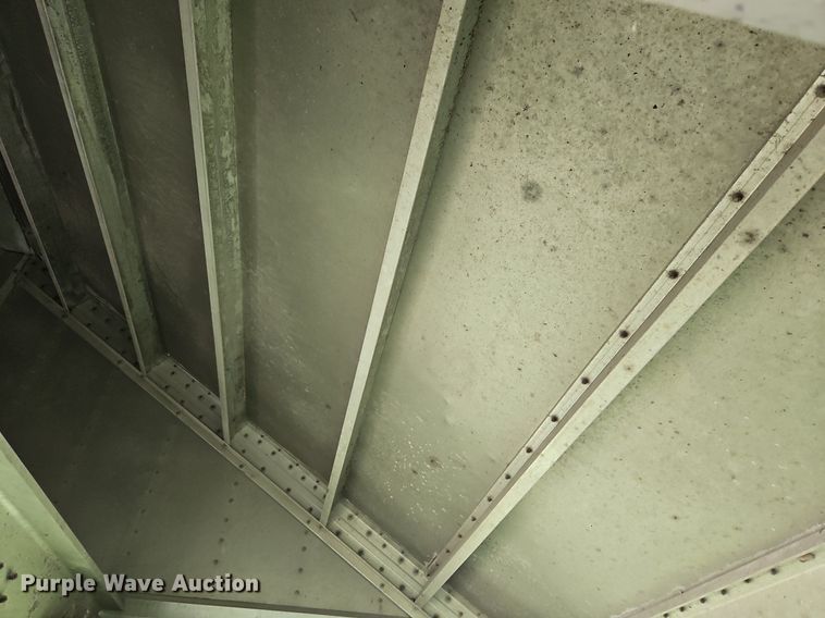 image for item DQ1808 2010 Wilson Trailers DWH-500  grain trailer