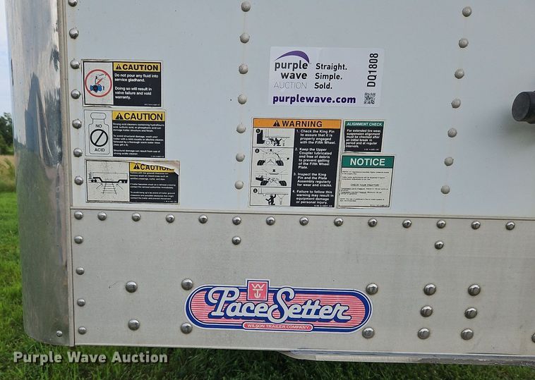 image for item DQ1808 2010 Wilson Trailers DWH-500  grain trailer