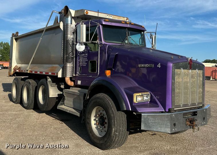 image for item DS2056 2008 Kenworth T800  dump truck