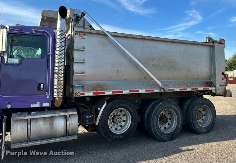 image for item DS2056 2008 Kenworth T800  dump truck