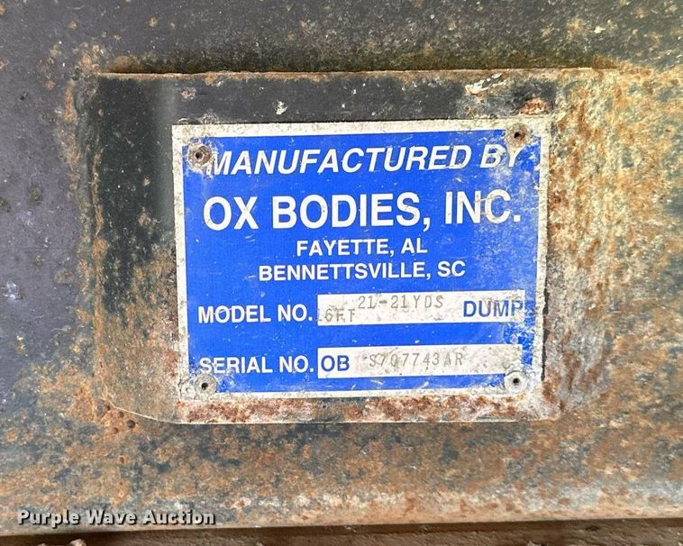 image for item DS2056 2008 Kenworth T800  dump truck