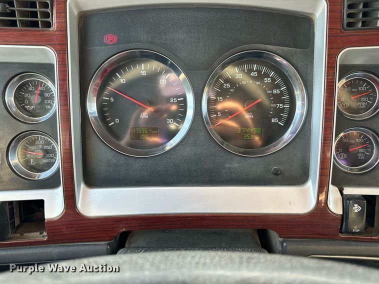 image for item DS2056 2008 Kenworth T800  dump truck