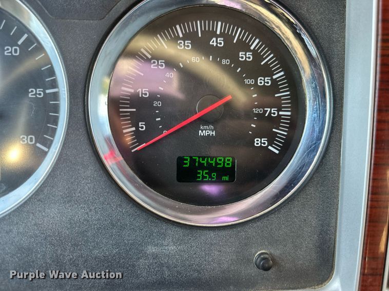 image for item DS2056 2008 Kenworth T800  dump truck