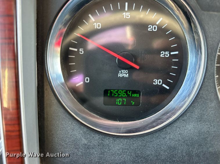 image for item DS2056 2008 Kenworth T800  dump truck