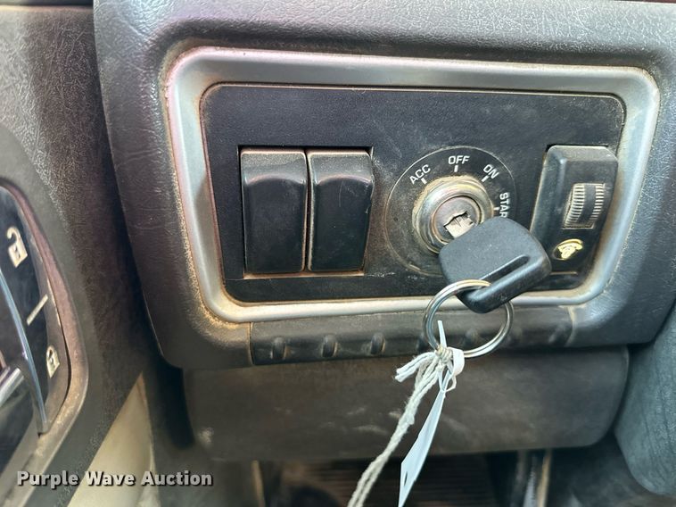 image for item DS2056 2008 Kenworth T800  dump truck