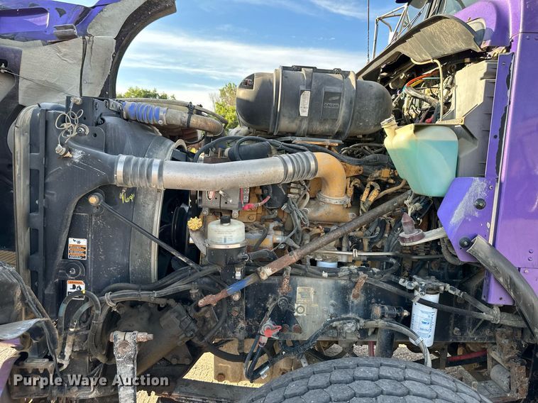 image for item DS2056 2008 Kenworth T800  dump truck