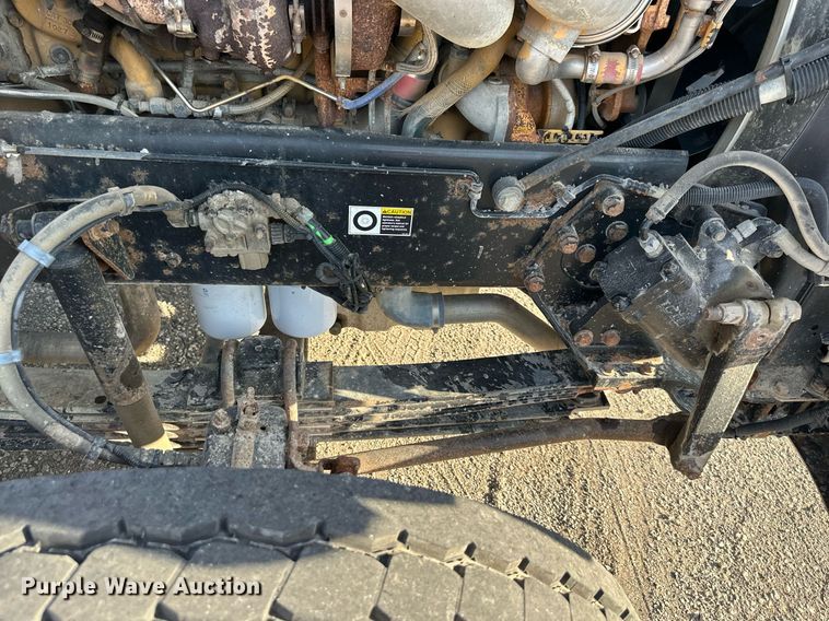 image for item DS2056 2008 Kenworth T800  dump truck