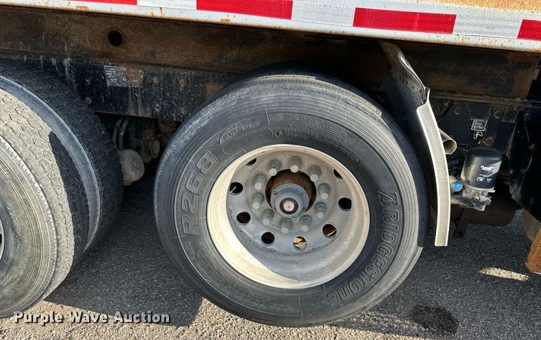 image for item DS2056 2008 Kenworth T800  dump truck