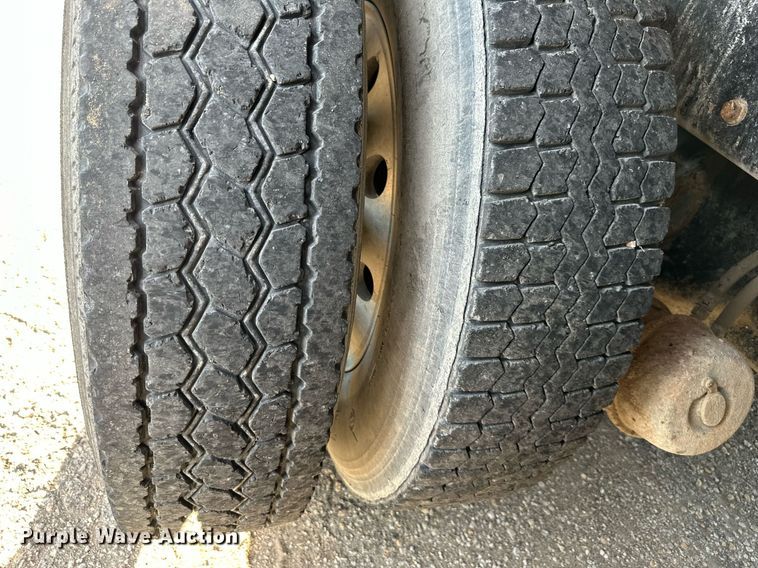 image for item DS2056 2008 Kenworth T800  dump truck