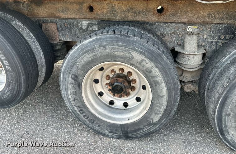 image for item DS2056 2008 Kenworth T800  dump truck