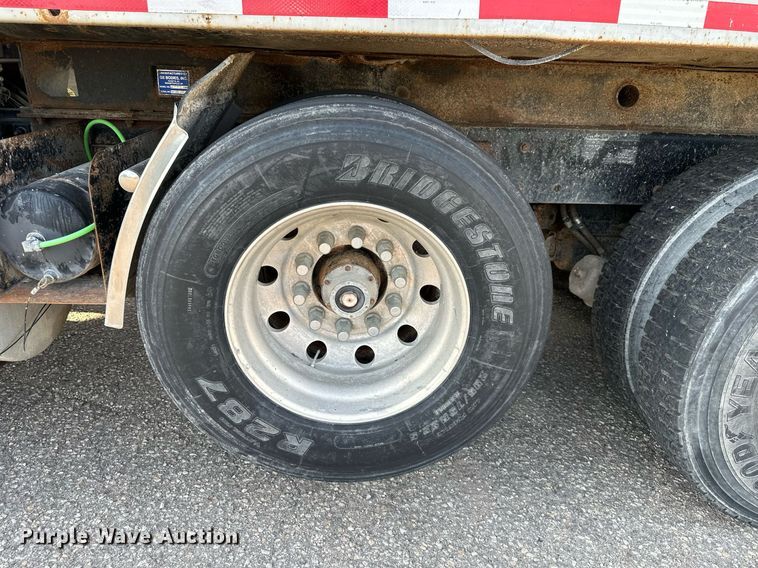 image for item DS2056 2008 Kenworth T800  dump truck