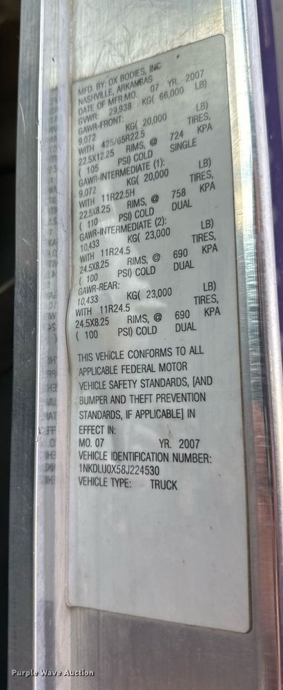 image for item DS2056 2008 Kenworth T800  dump truck