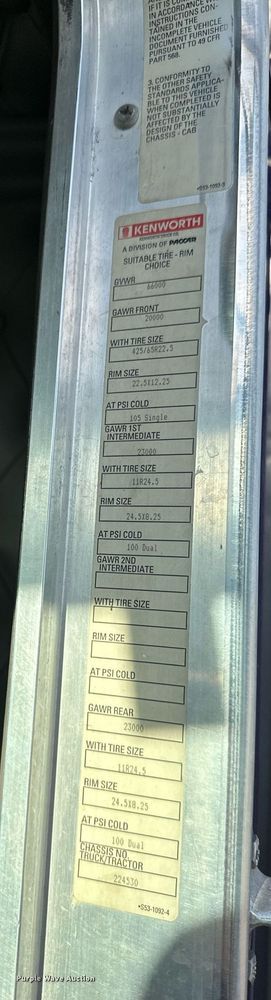 image for item DS2056 2008 Kenworth T800  dump truck