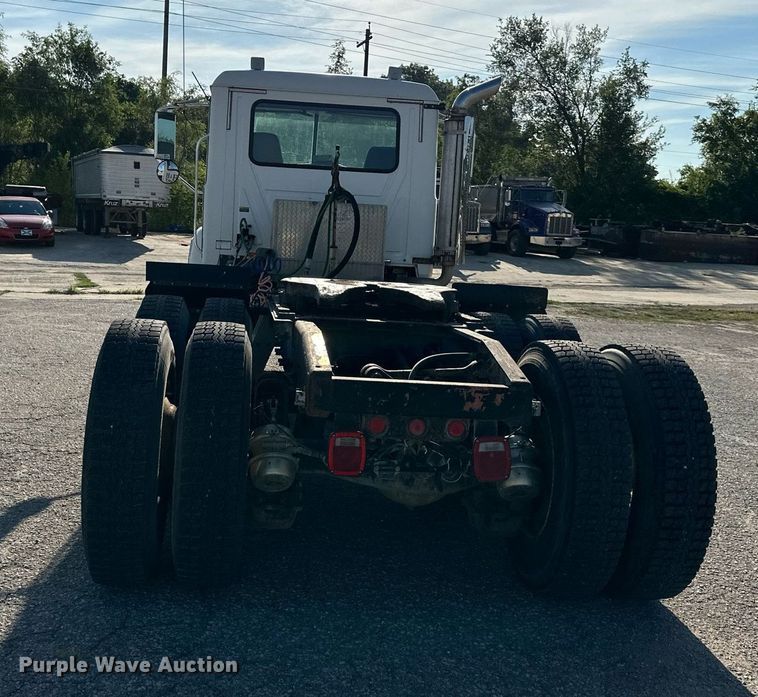 image for item DS2058 2004 Mack CV713 Granite  semi truck
