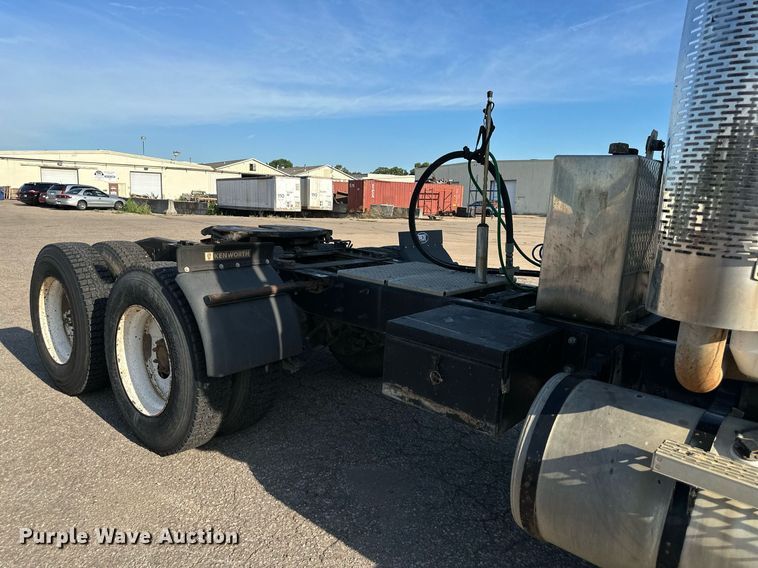 image for item DS2058 2004 Mack CV713 Granite  semi truck